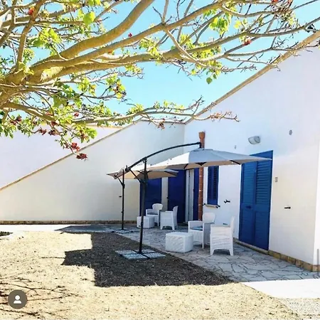 Canova Luxury A Pochi Passi Dal Centro Guest house 4*